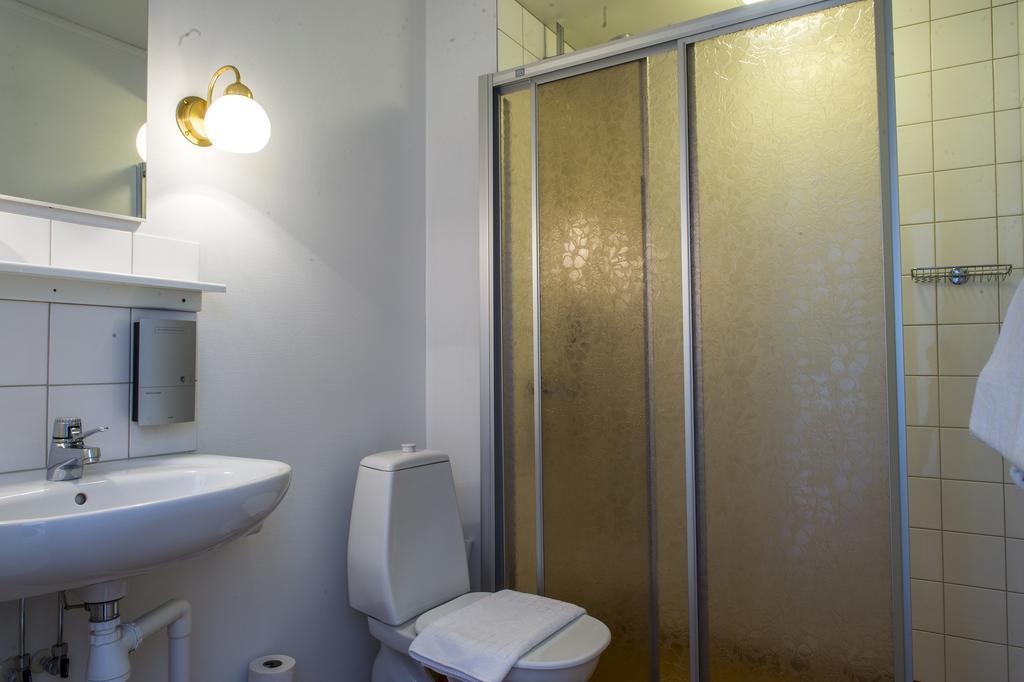 Hotell Sjoevillan Upplands-Väsby Zewnętrze zdjęcie