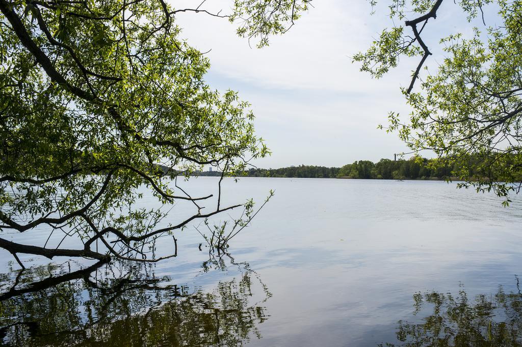 Hotell Sjoevillan Upplands-Väsby Zewnętrze zdjęcie
