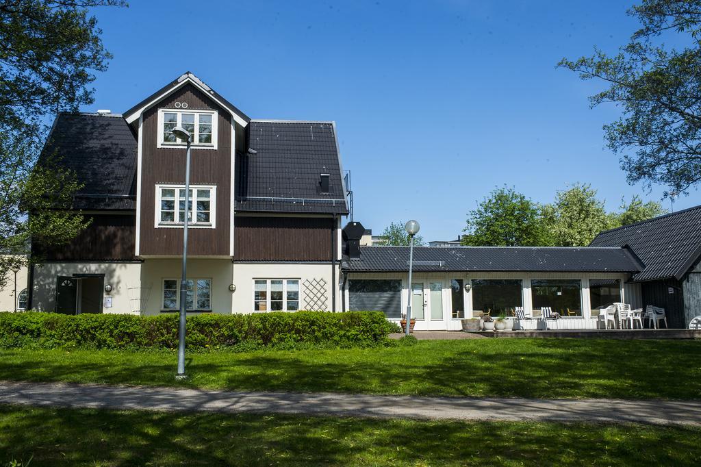 Hotell Sjoevillan Upplands-Väsby Zewnętrze zdjęcie