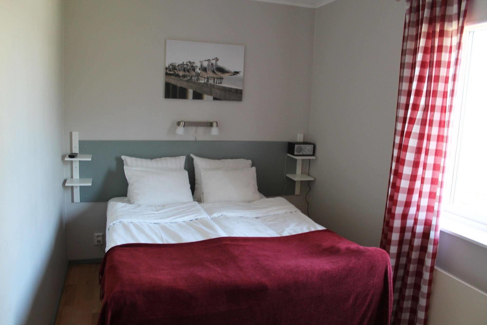 Hotell Sjoevillan Upplands-Väsby Zewnętrze zdjęcie